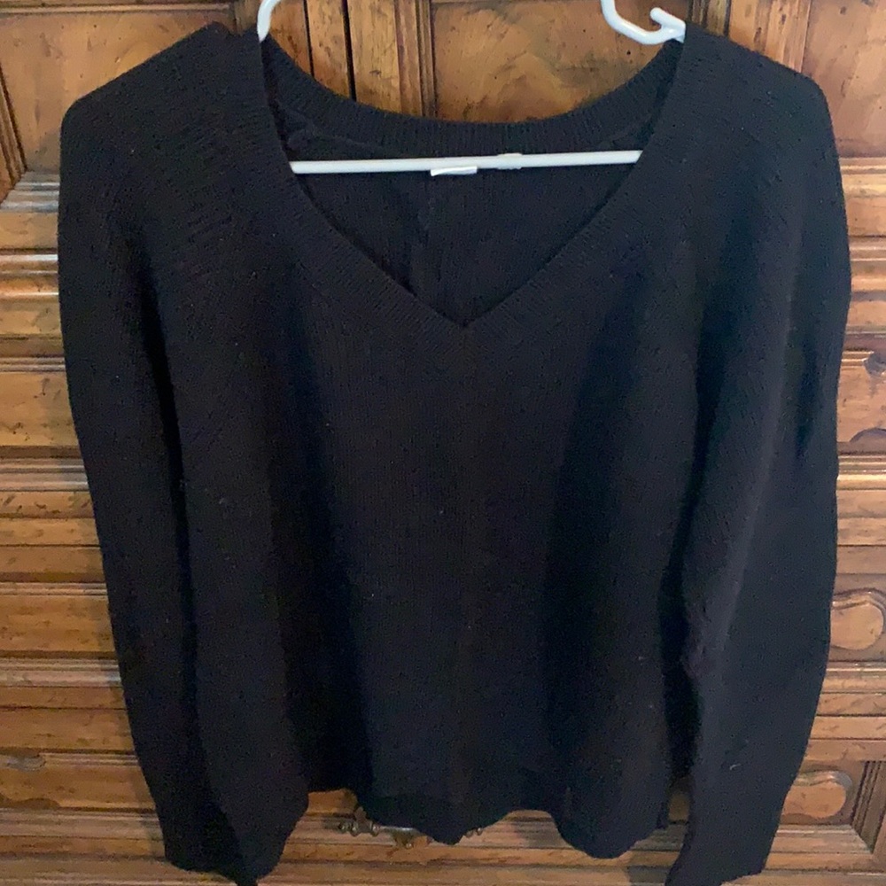 Gap V-Neck Black Sweater, Size XL